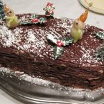 Roulé d'automne à la purée de marrons et ganache montée au chocolat noir