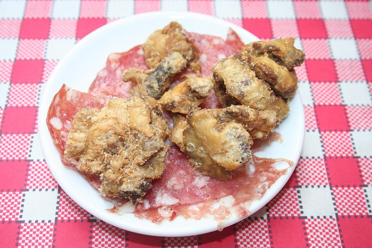 Tourte berrichonne aux pommes de terre, crème fraîche et oignons confits